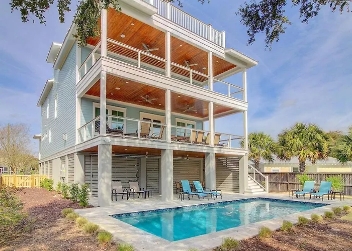 616 Carolina Boulevard By Avantstay