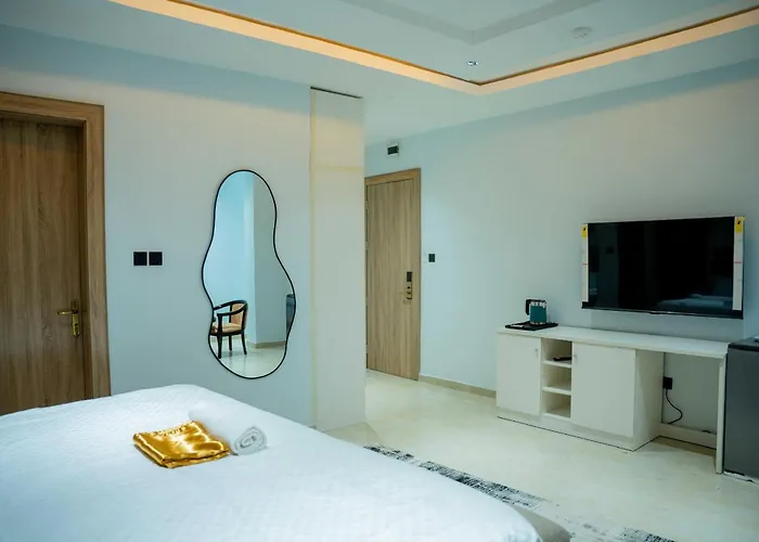 Nirvana City Hotel