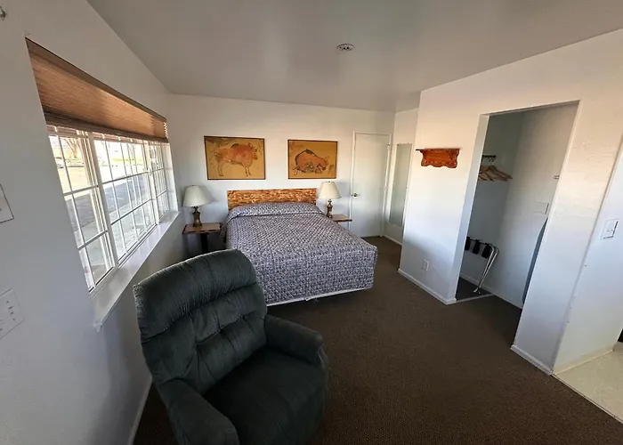 Rim Rock Motel