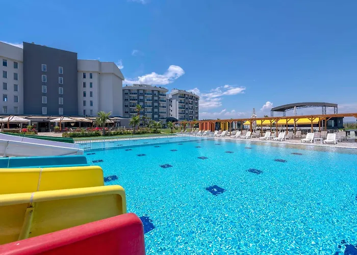 Palmora Lara Hotel