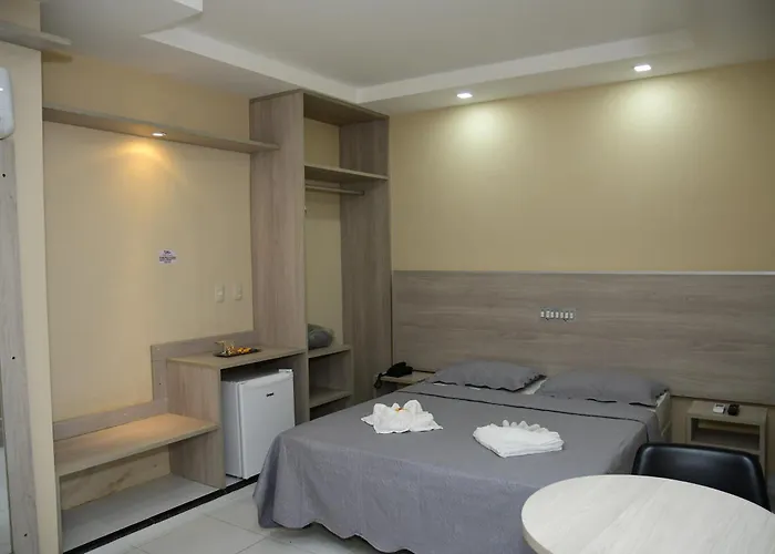 Hotel Serrano Martins