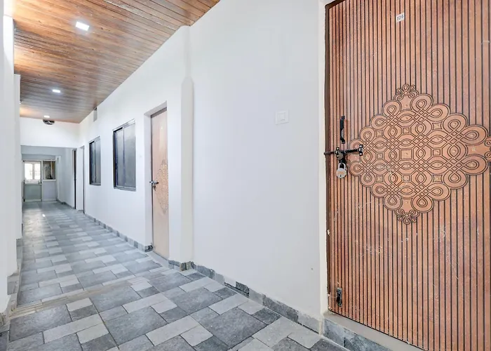 Hotel O Shri Villa Guest House
