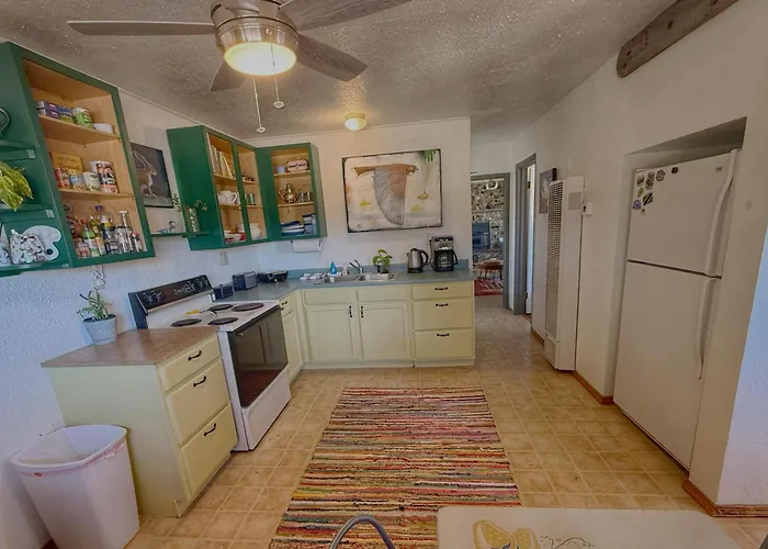 Hozho King Mokee Shared Kitchen, Pets Ok #2