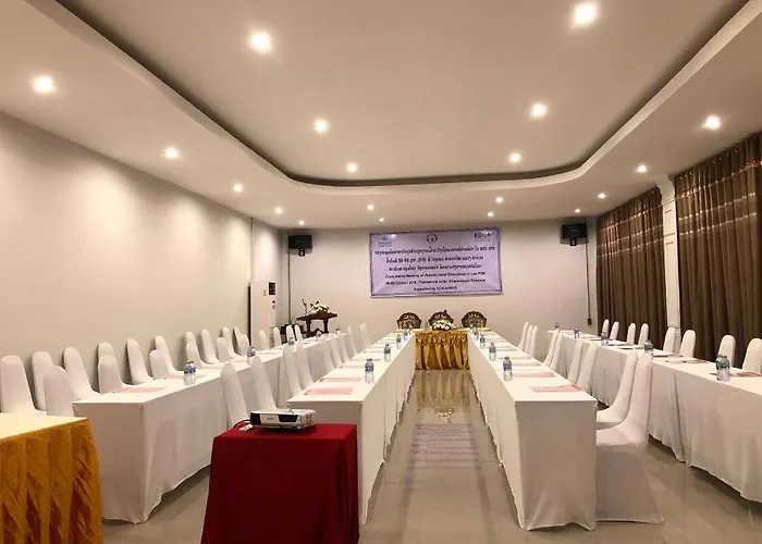 Thakhekmai Guesthouse And Restaurant