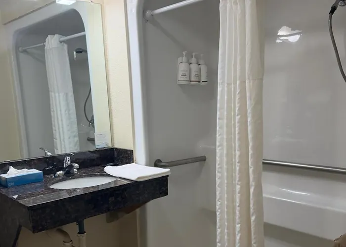 Coratel Plus Suites By Jasper Black River Falls