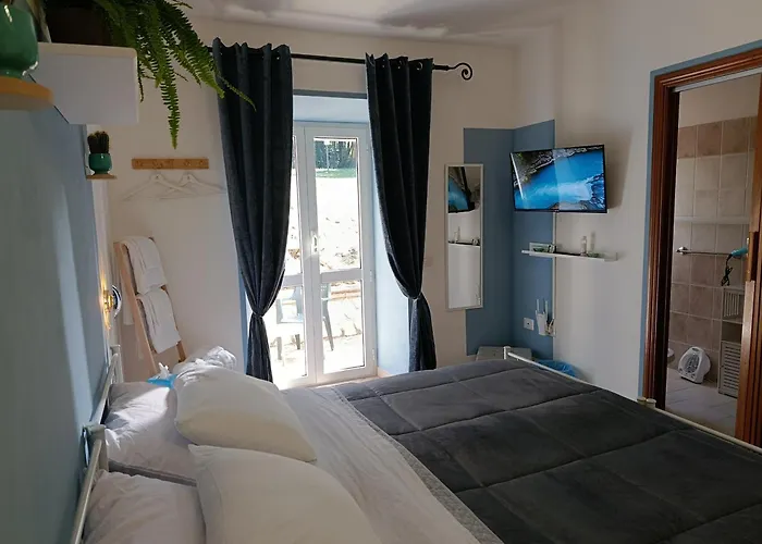 Faraway House B&B