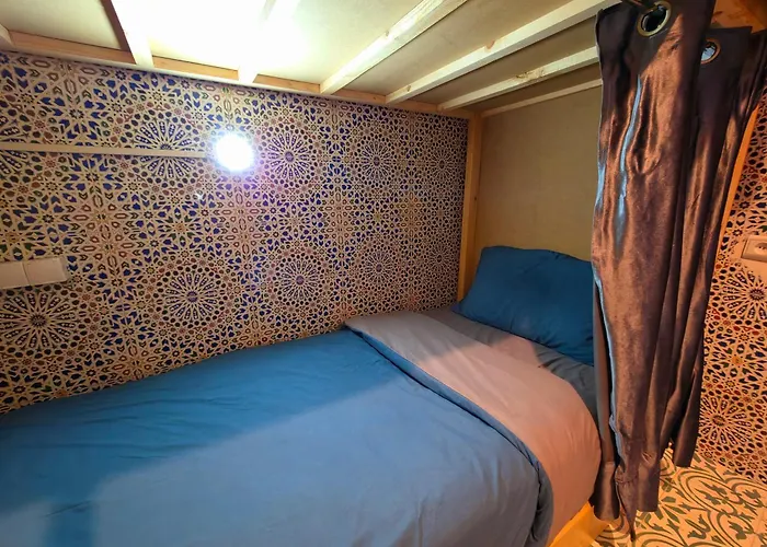 Freedom Yan Hostel