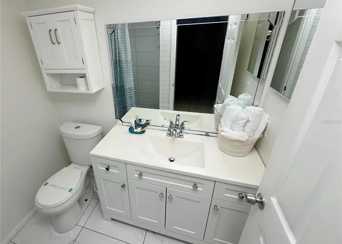 Cozy And Costal 10 Min To Beach Pool, Sauna, Pool Table