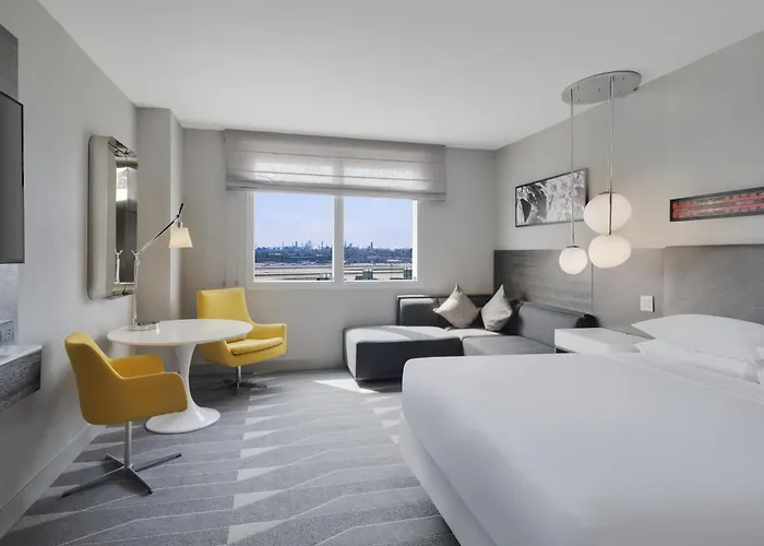 Hyatt Regency Los Angeles International Airport