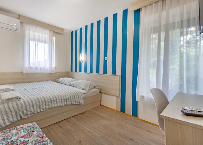 Maestral Residence