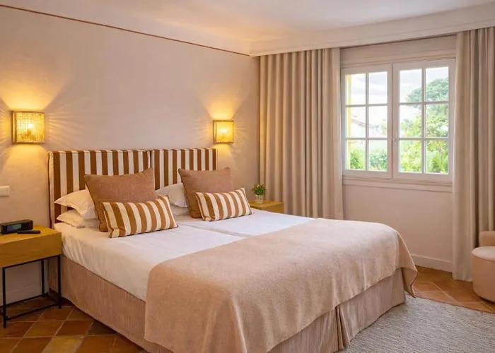 La Bastide Du Port - Hôtel de Charme