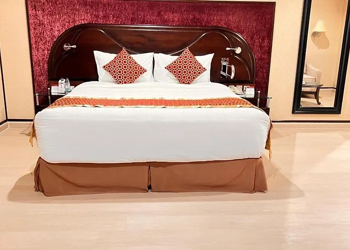 Awaliv Hotel