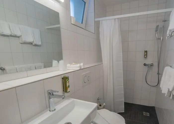 Beausite Garden Apartment & Budget Rooms