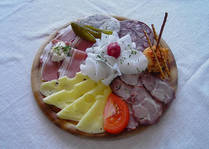 Pension Eichschmid / Roell'N Biergarten