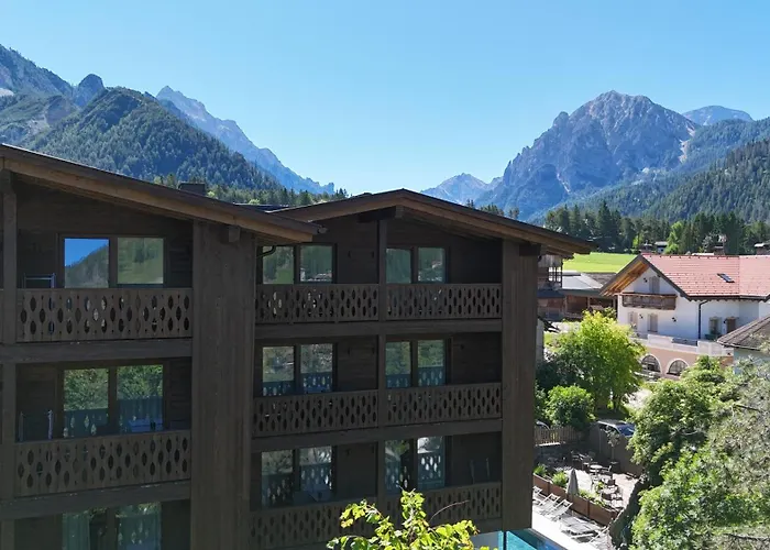 Garni Residence Alnoe - Adults Only Dolomites San Vigilio Di Marebbe