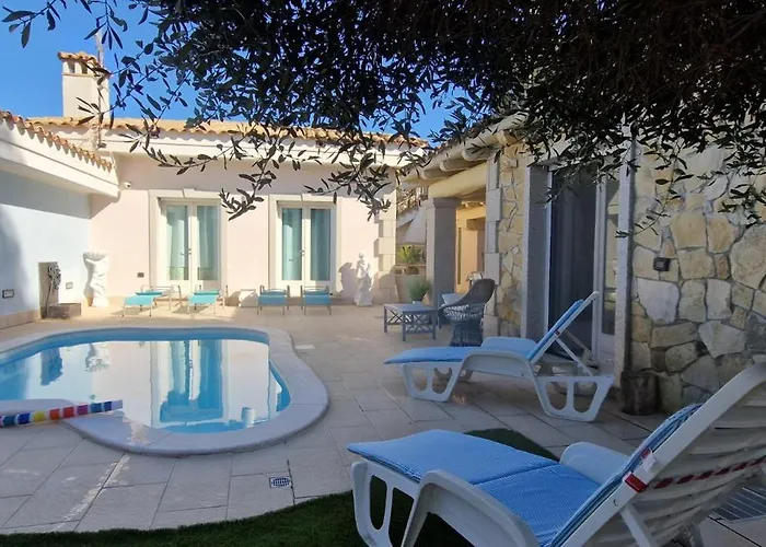 Casa Sinzias Con Piscina 9 Posti Letto