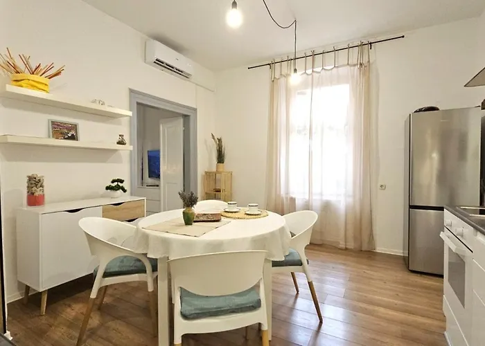 Holiday Home Blue Door In Pula