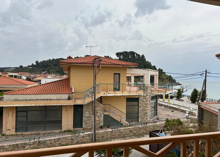 Hotel Paralio
