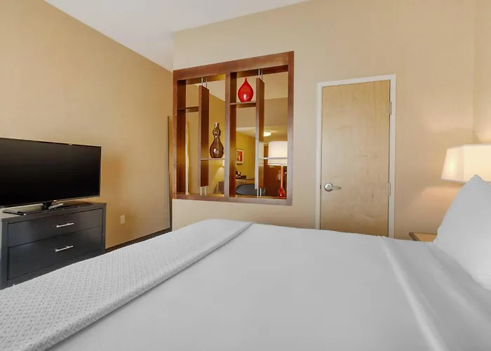 Cambria Hotel Denver International Airport