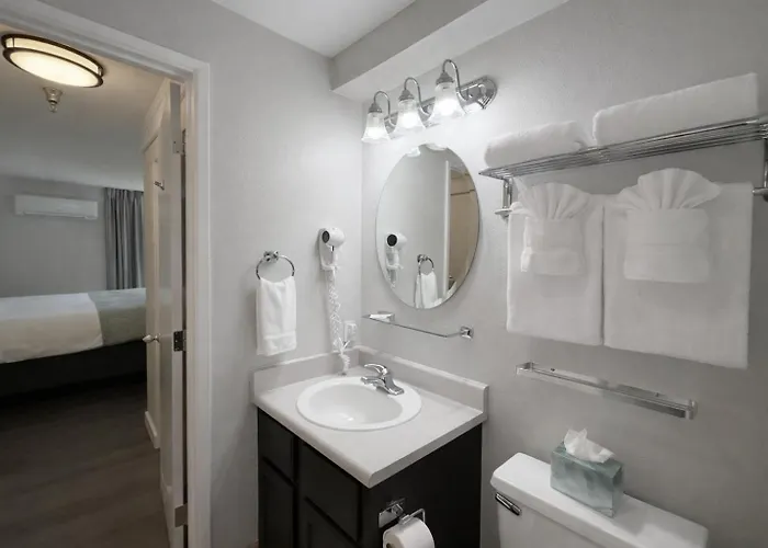 Friday Harbor Suites