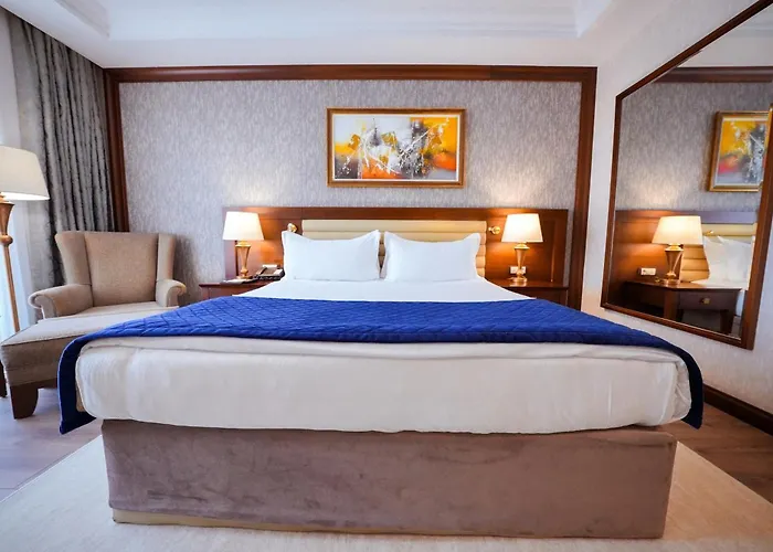 Wellborn Luxury Hotel