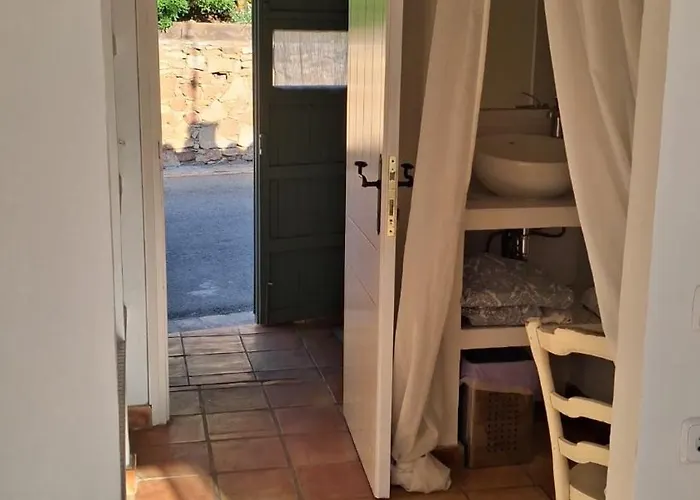 ESTUDIO RENOVADO CON BALCON PRIVADO Y COCINA vistas al mar TAMARIU y BEGUR