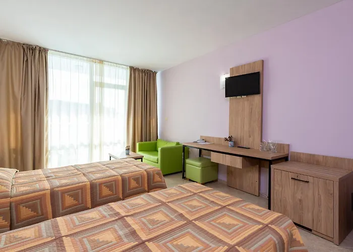 Ivana Palace Hotel - Free Parking