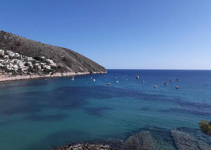 Apartamento en Moraira con piscina 100 m de la playa