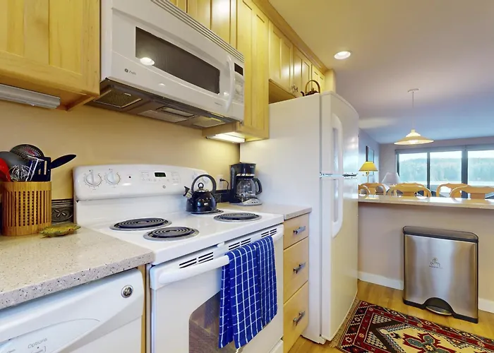 Bayfront Retreat A