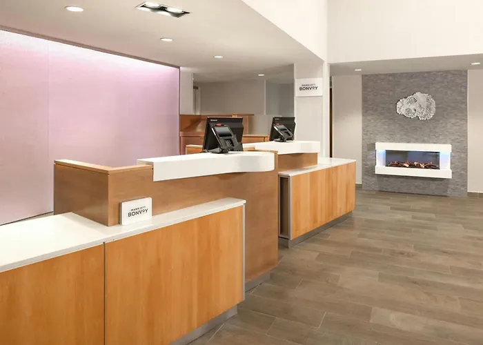Fairfield Inn & Suites By Marriott Cape Cod Hyannis