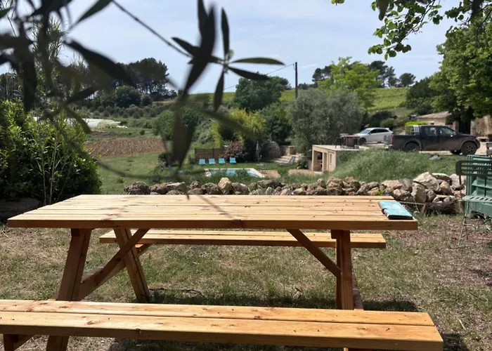 Bastide Bellugue Maison D'Hotes Reseau Bienvenue A La Ferme A 3 Minutes De Lourmarin