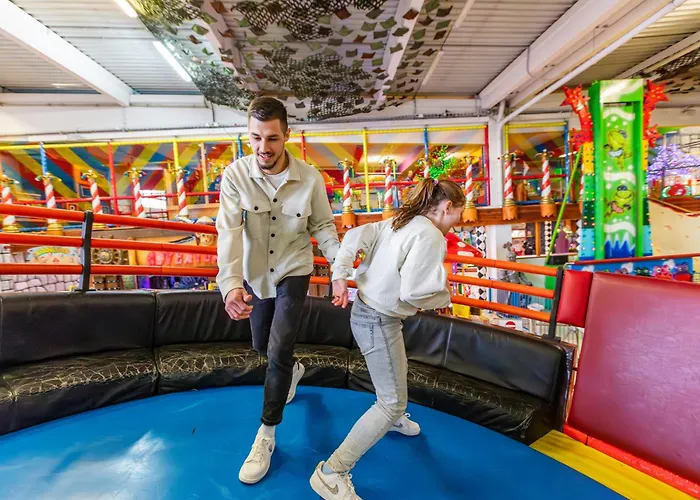 Jukebox Hotel