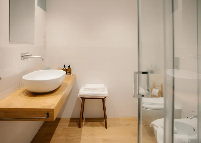 Stilla Rooms & Contemporary Cuisine