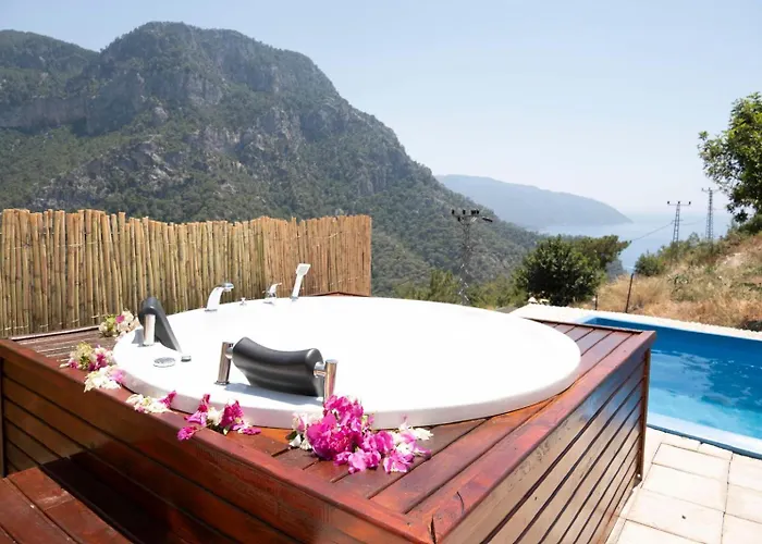 Kabak Freedom Deluxe Hotel