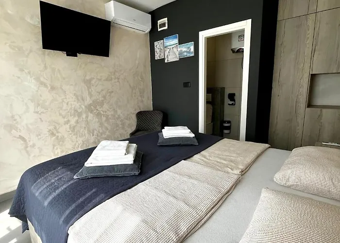 ECHO Boutique Rooms