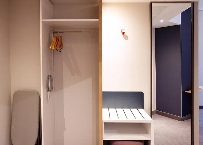 Holiday Inn Express & Suites - Basel - Allschwil By Ihg