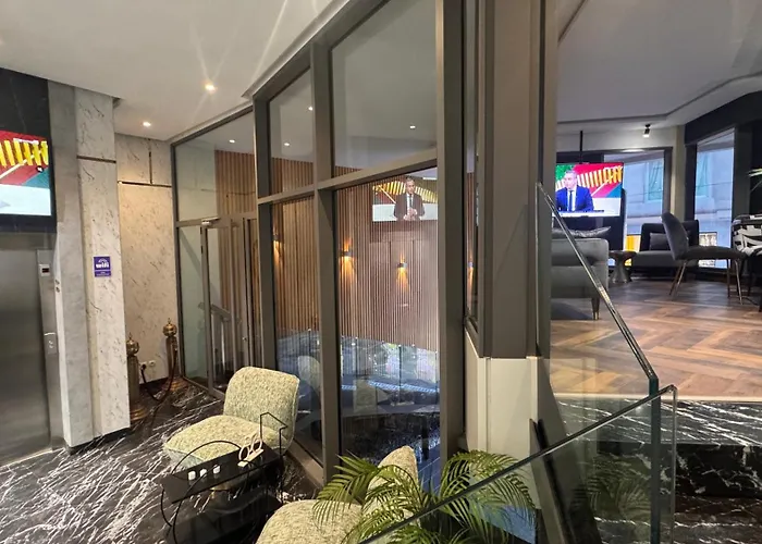 Zen Suites Hotel Massira