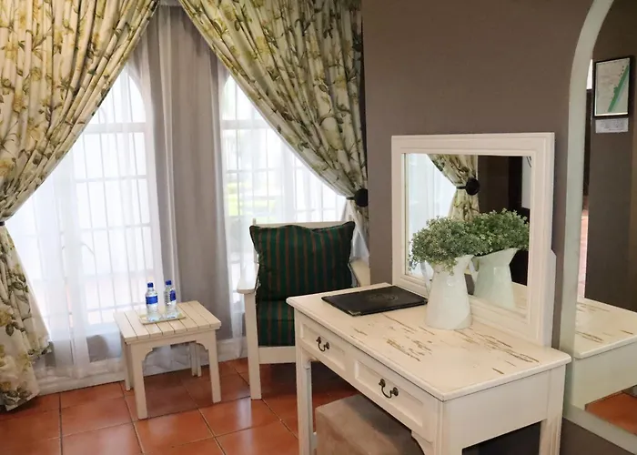 Casa Grande Guest Lodge