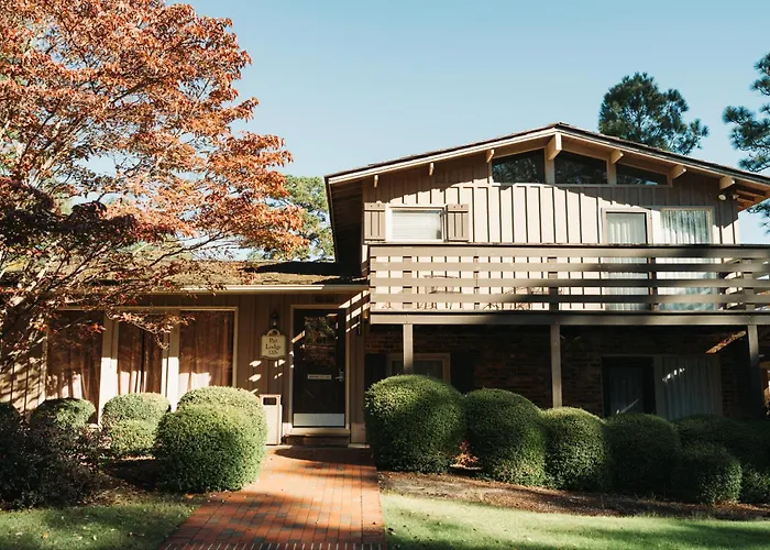 Pine Needles Lodge