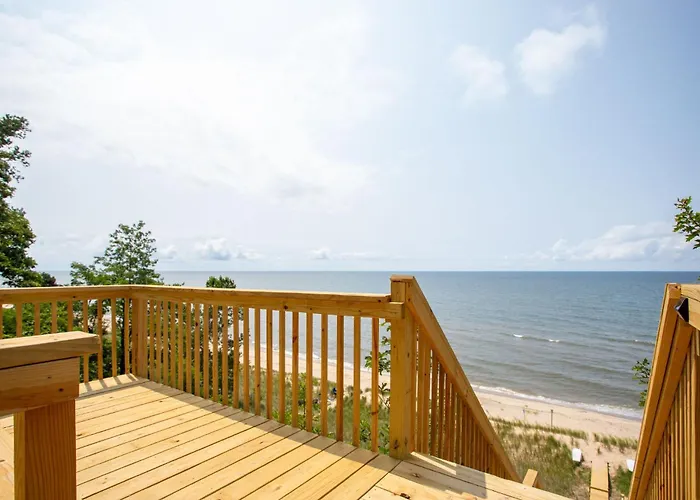 Hummingbird Beach House-Family Friendly