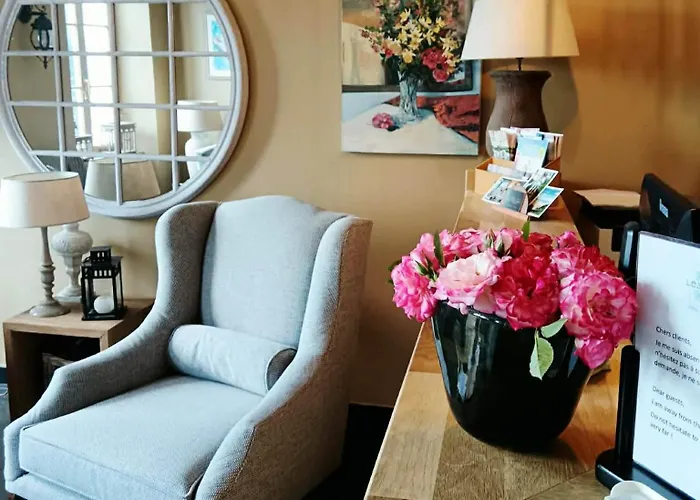 Hotel Traiteur Les Ormes, The Originals Relais