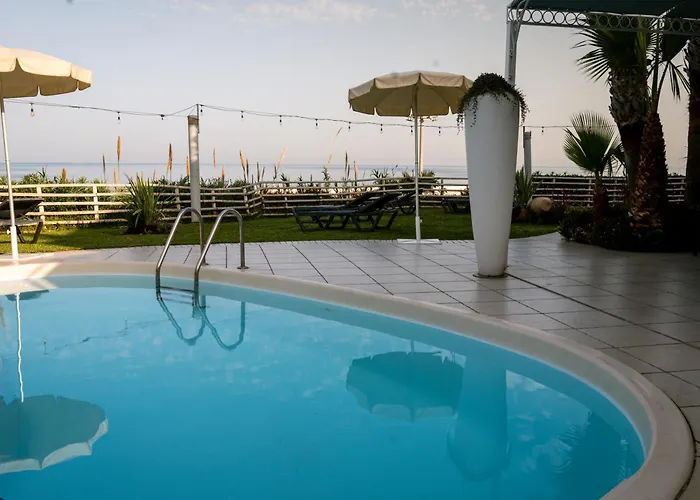 Marina Holiday Hotel & Spa