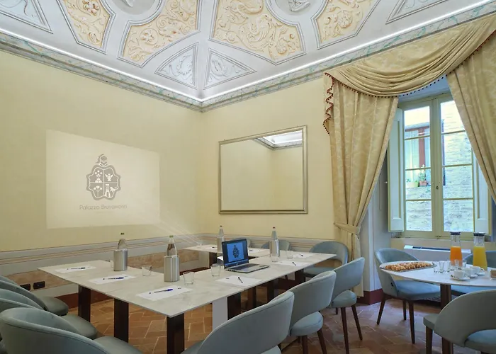 Palazzo Brunamonti Boutique Hotel