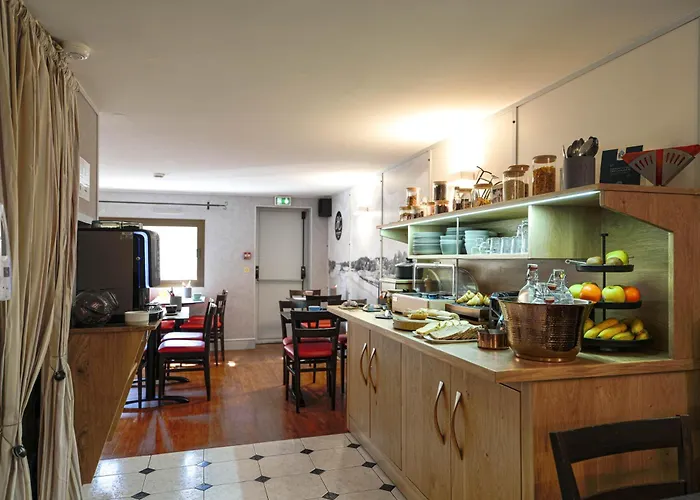 Logis Hotel Des Chateaux De La Loire