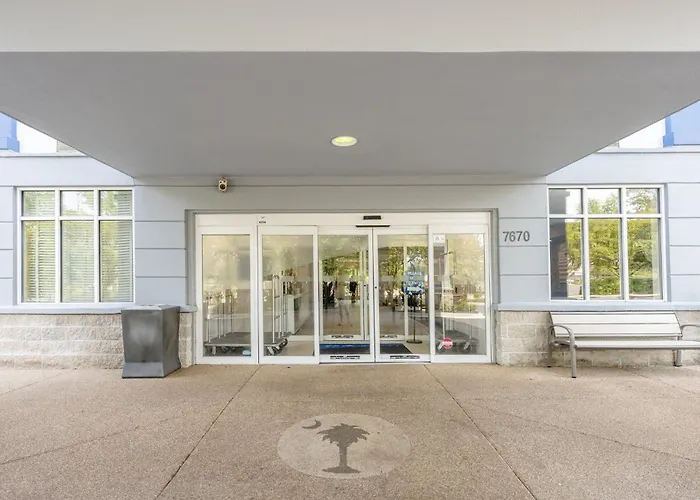 Holiday Inn Express Hotel & Suites Charleston - Northwoods By Ihg