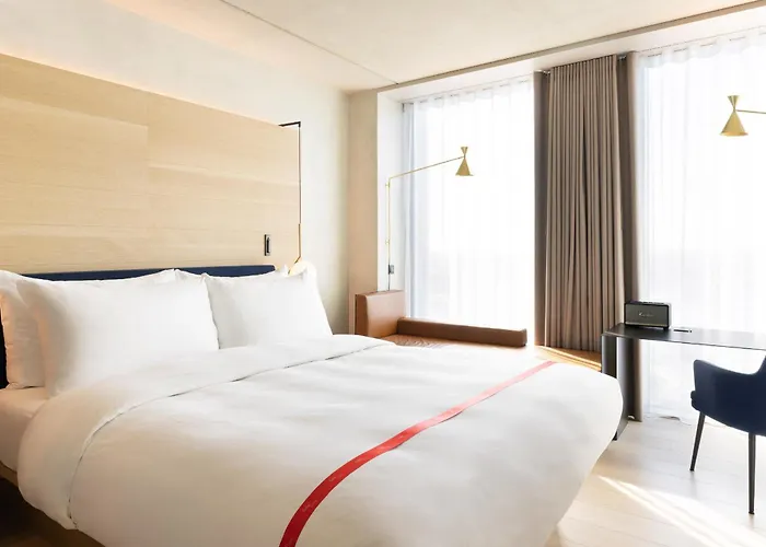 Ruby Emma Hotel Amsterdam By Ihg