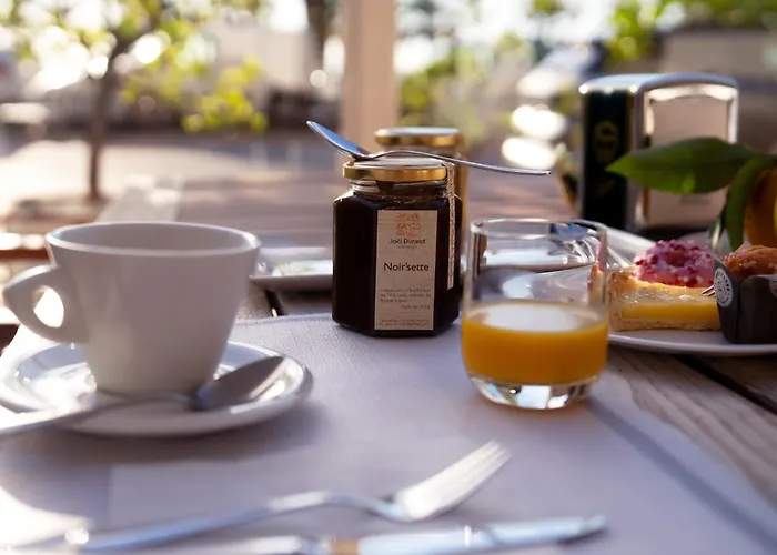 La Dolce Vita Hotel
