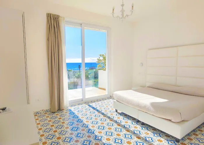 Hotel Artemide Mare