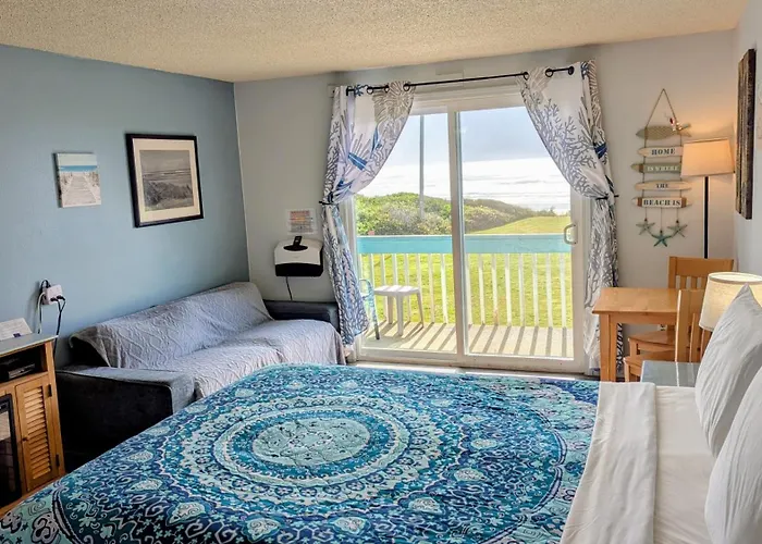 Silver Surf Motel