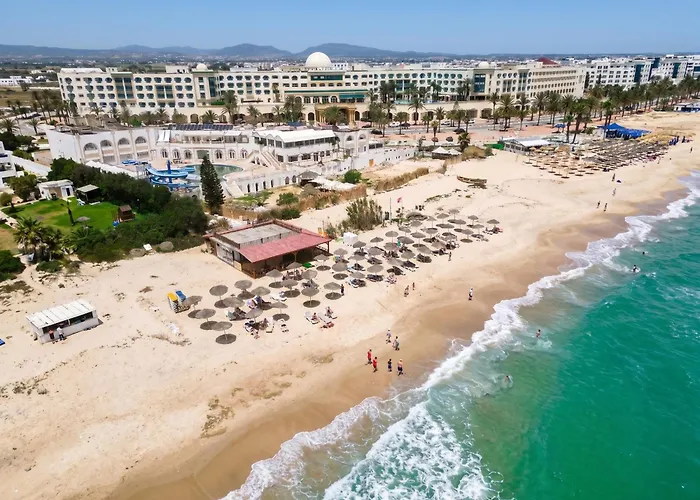 Zodiac Hotel & Aqua Park